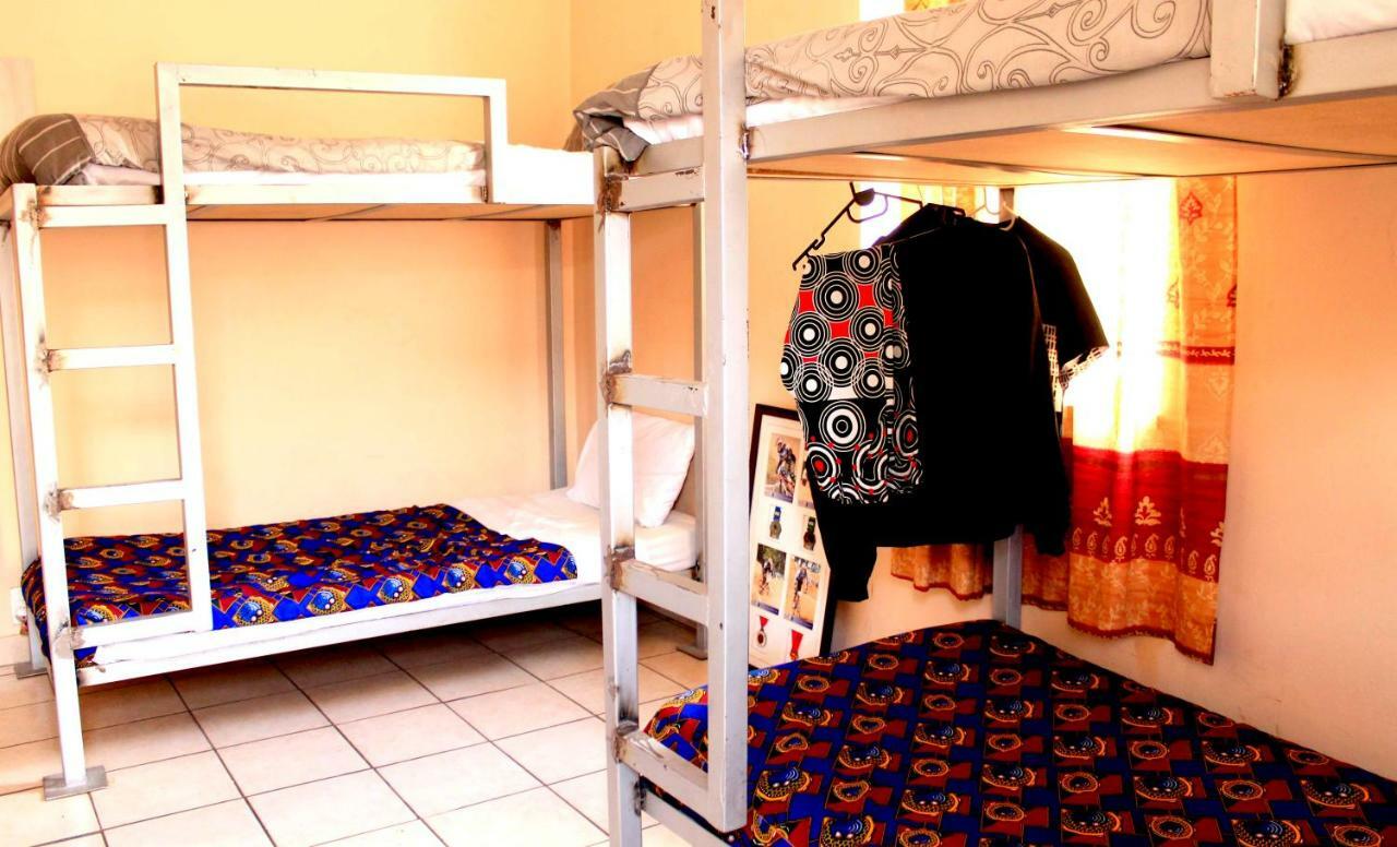 Хостел Urban Backpackers Йоганнесбурґ Екстер'єр фото